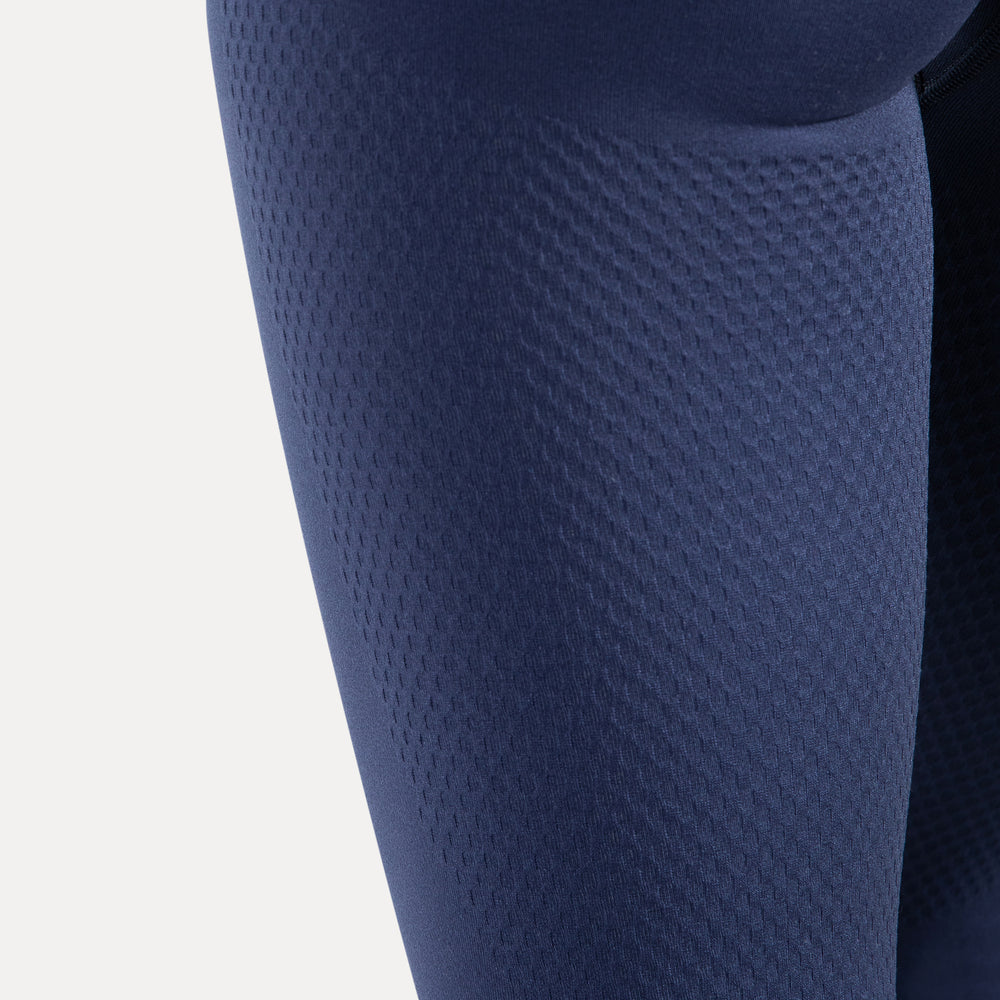 Marineblau